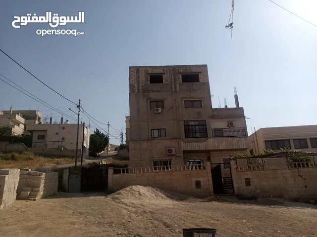 156 m2 More than 6 bedrooms Townhouse for Sale in Zarqa Al Sukhneh