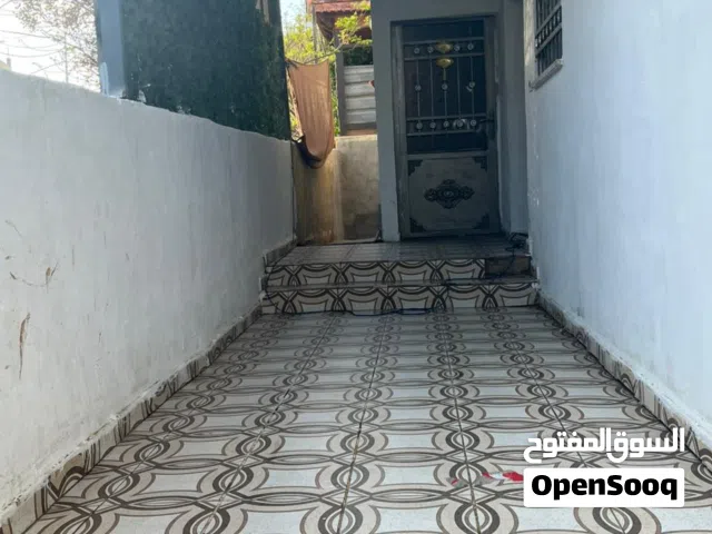 140 m2 4 Bedrooms Apartments for Sale in Salt Um Aldananir