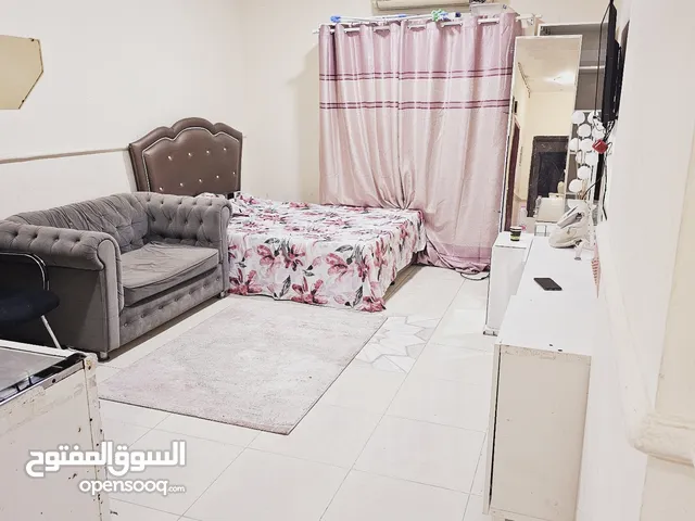 210 m2 Studio Apartments for Rent in Sharjah Al Gulayaa