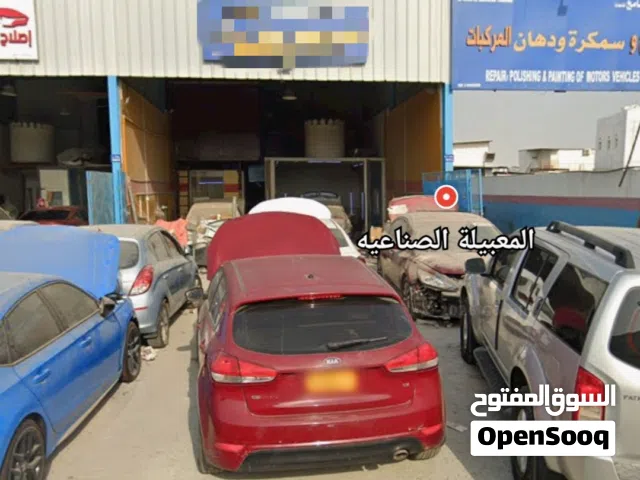 بصفه عاجله كراج مع عقد أمريكي 8800