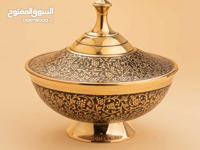 طبق ضيافة فاخر من النحاس الأصفر