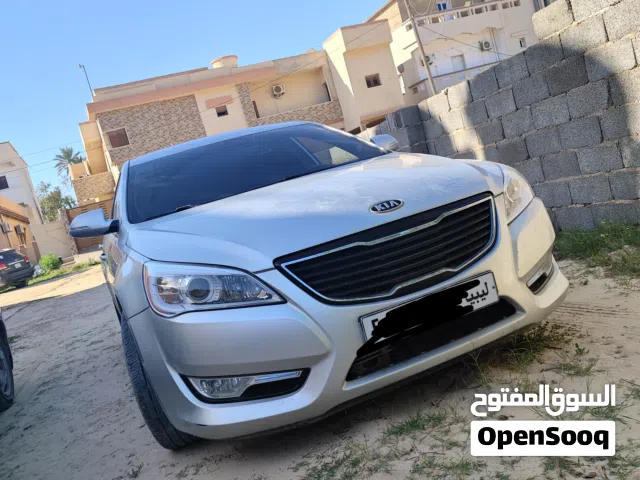 2011 Kia Cadenza Standard