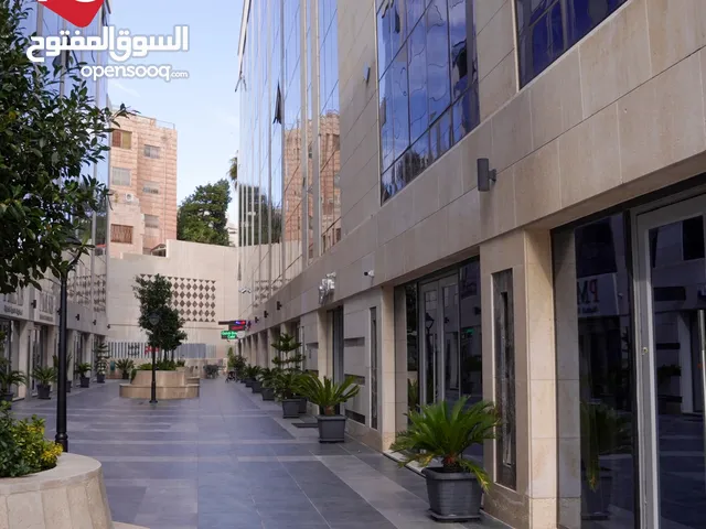 عياده للايجار بمساحة 108 متر مع منطر  جميل