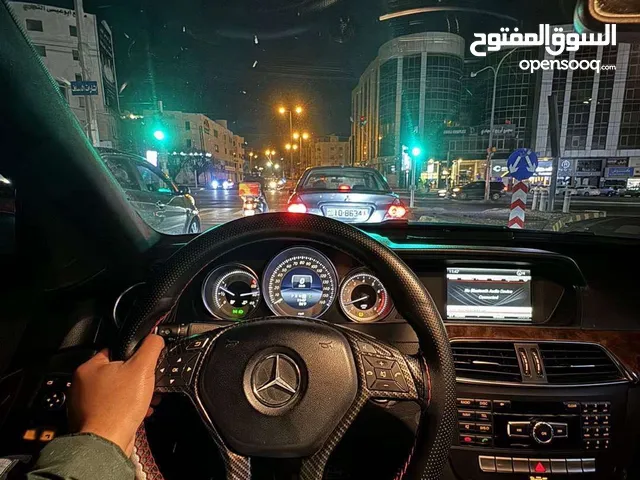 طارة مرسيدس w204 مع اير باق وكاربون فايبر