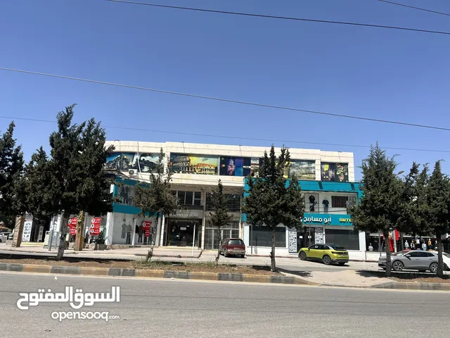 طابق اول فني تجاري للايجار