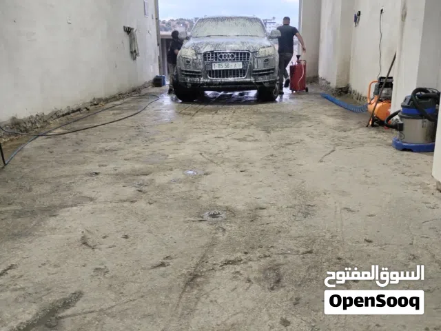 للبيع او البدل مع فارق السعر اودي كيو7 بنزين 3سوبر تشاجر بنزين موديل 2011فل الفل
