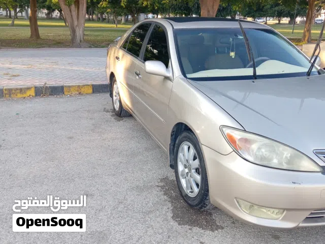 كامري للبيع موديل 2002