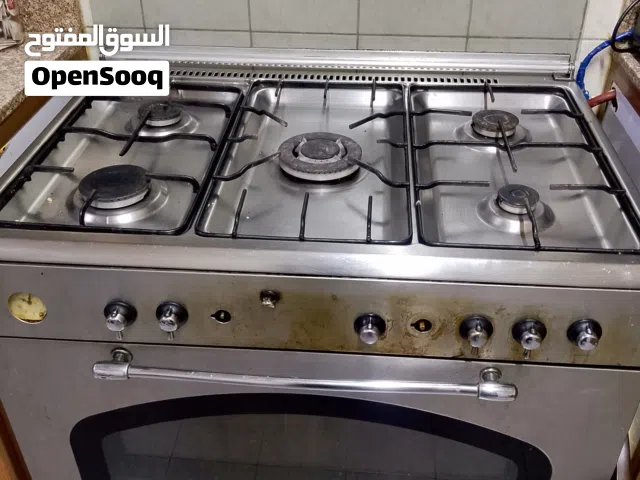 فرن غاز ايطالي خمس عيون شغال للبيع بسعر مغري مع سلندر غاز المنازل متروس غاز