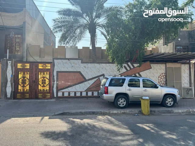 300 m2 3 Bedrooms Townhouse for Rent in Basra Al Amn Al Dakhile