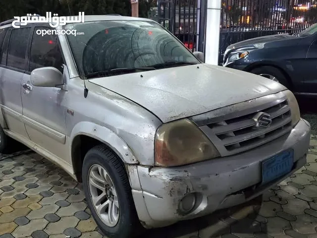 سيارة سوزوكي لوزه