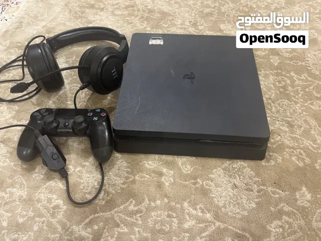PlayStation 4 PlayStation for sale in Al Riyadh