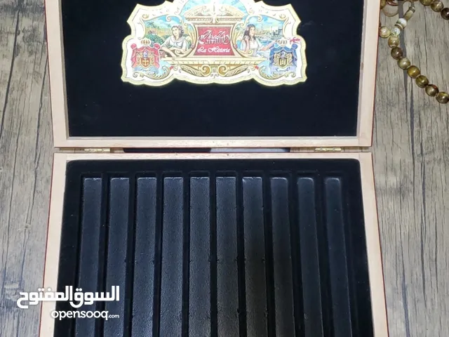 Perez Carrillo La Historia Dona Elena Empty Wooden Cigar Box With Clasp