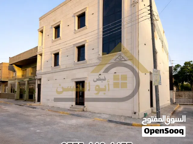 100 m2 2 Bedrooms Townhouse for Rent in Basra Al-Akawat