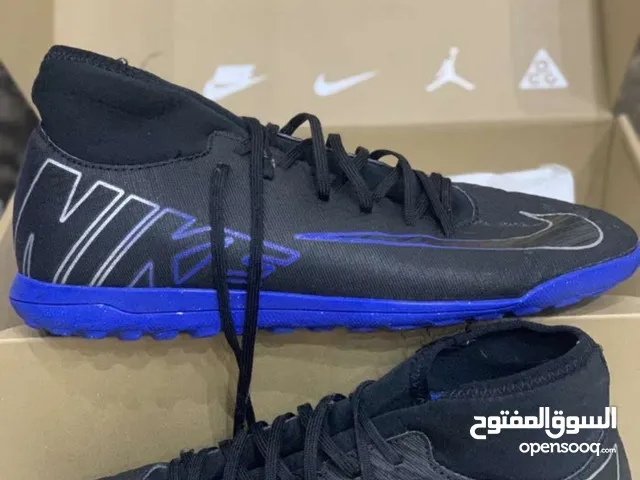 40 Sport Shoes in Sana'a