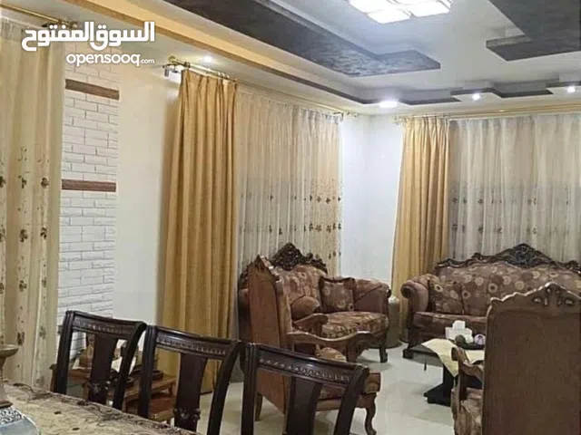بيت مستقل في اربد ـــــ حواره على مساحه الأرض 934قوشان مستقل مسطح البناء 214