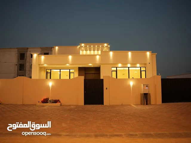 375 m2 5 Bedrooms Villa for Sale in Dhofar Salala