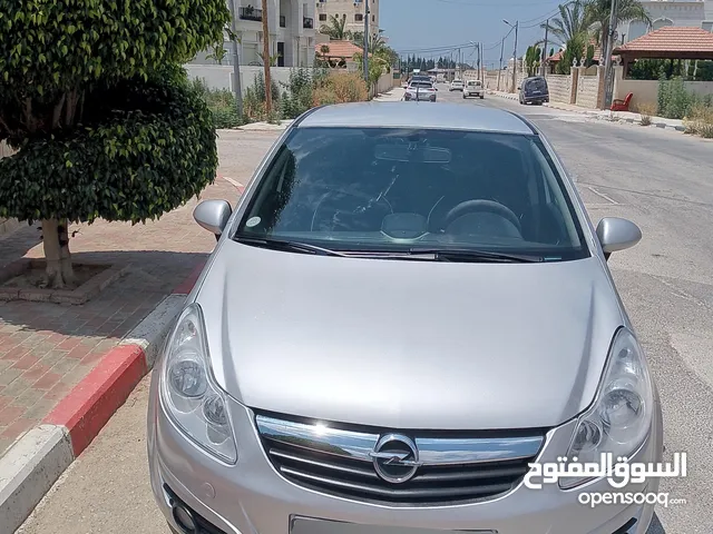 سيارة اوبل كورسا للبيع بسعر حرق ع الكاش