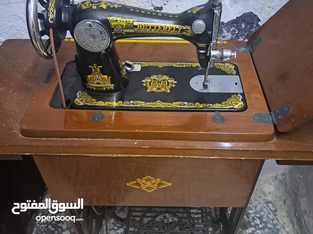 ماكينة خياطه عدد 2 بحالة الوكالة للبيع