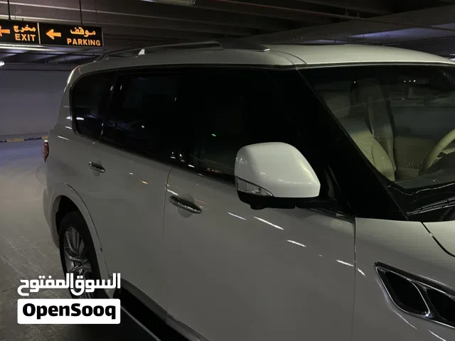 2011 إنفينيتي QX56
