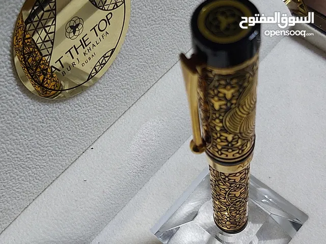 A very rare pen designed specifically for the opening of the Burj Khalifa and given as a symbolic gi