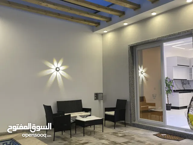 130 m2 2 Bedrooms Townhouse for Sale in Tripoli Al-Baesh