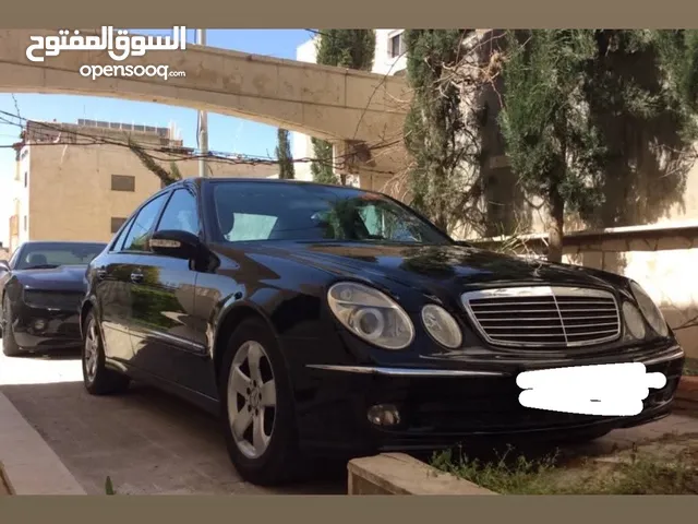 مرسيدس E200 موديل 2006 بحالة الوكالة للبيع وارد ألماني قاطعة 92 الف فقطط