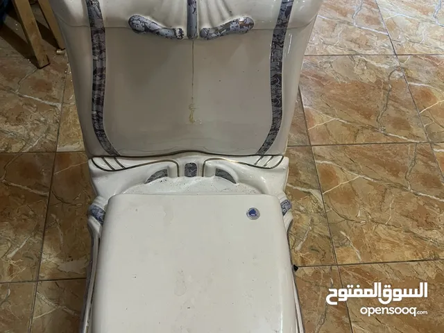 للبيع حمام غربي مستعمل