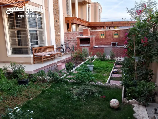 بيت للبيع في مجمع النرجس السكني