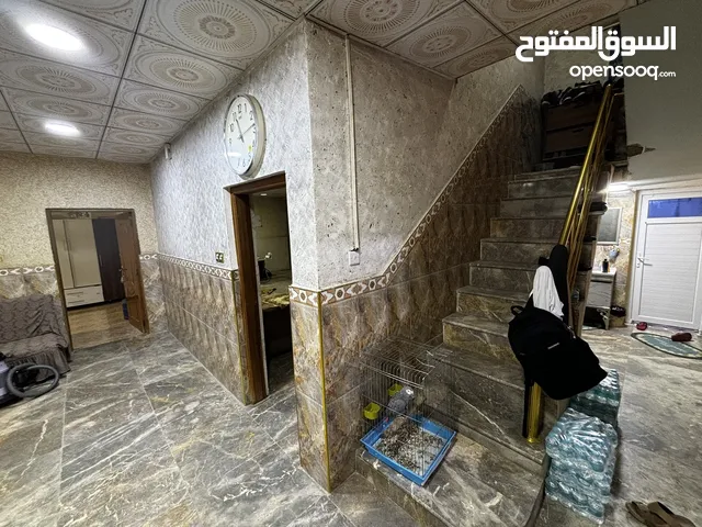 220 m2 5 Bedrooms Townhouse for Sale in Basra Other
