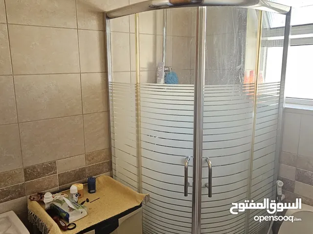 شقة طابقية للايجار في عرجان الشرقية خلف دائرة الافتاء