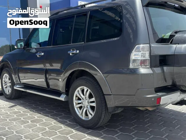 2018 ميتسوبيشي باجيرو GLS