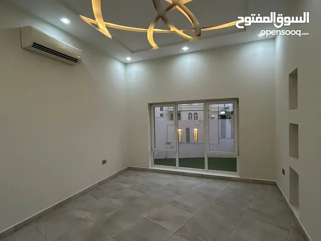 500 m2 More than 6 bedrooms Villa for Sale in Muscat Amerat