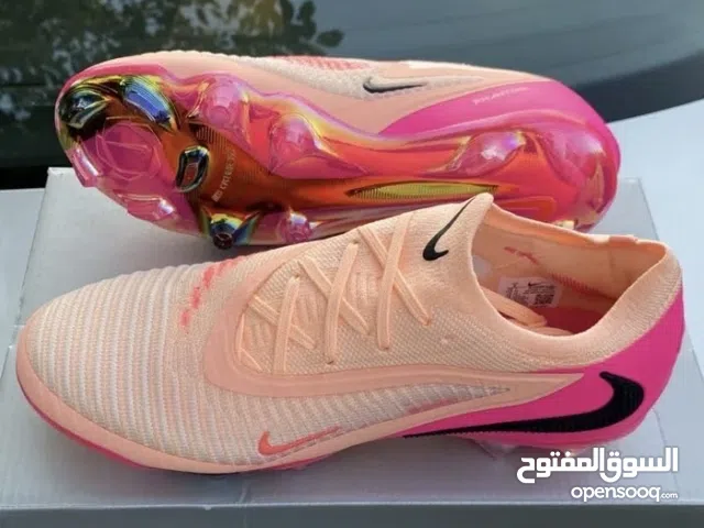 44 Sport Shoes in Southern Governorate