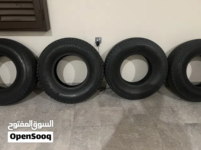 Land crusier Balloon tires 900 normal used
