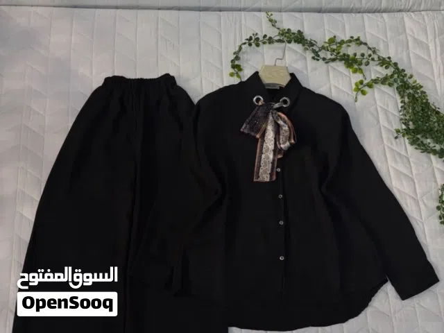 طقم قطعتين   فقط  خامة صوفيا صيفي 38-40-42-44-46