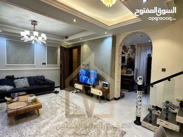 مشتمل للايجار في منطقة الجبيلة حديثة ومؤثثة بالكامل قرب مول تايمز سكوير. ـ4