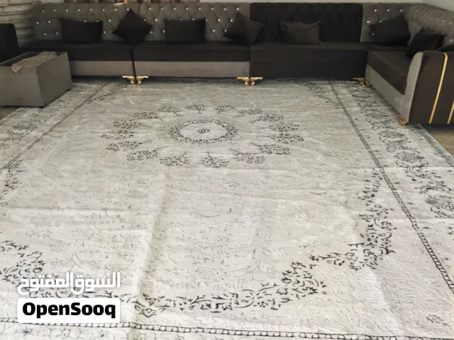 للبيع زوليه كبيره غير مستخدمه جديده فقط تجربة فرشة