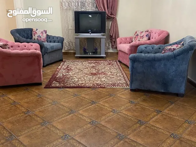 شقة للايجار مفروشة بالكامل محطه المساحه بين الهرم وفيصل