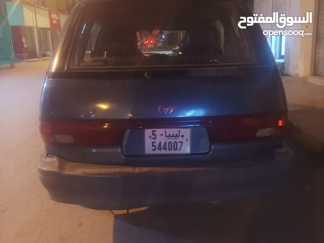 Used Toyota Previa in Tripoli