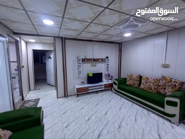 شقة حديثة مفروشة للايجار في الحكيمية تؤجر للعوائل فقط موقع سكني جيد في بناية