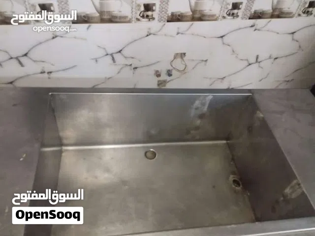 طاولات ومجلى وطفايات حريق للبيع بسعر مميز