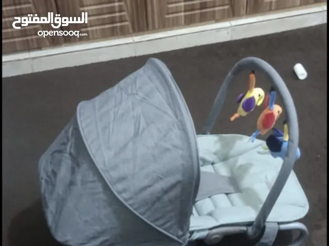 اغراض اطفال للبيع ....