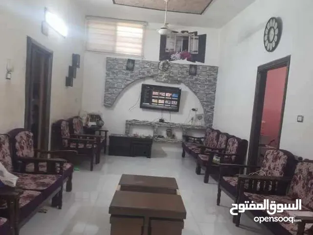 155 m2 4 Bedrooms Townhouse for Sale in Zarqa Hay Al Ameer Mohammad