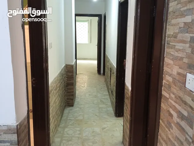 125 m2 3 Bedrooms Apartments for Rent in Amman Dahiet Al-Istiqlal