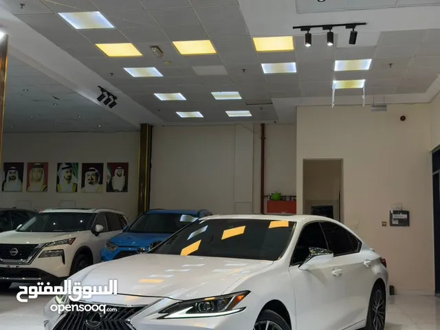 Used Lexus ES in Ajman
