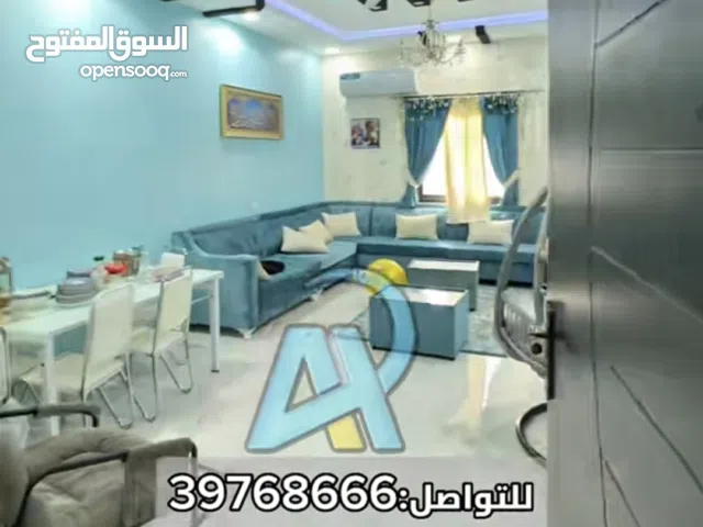 300 m2 5 Bedrooms Apartments for Rent in Northern Governorate Madinat Hamad