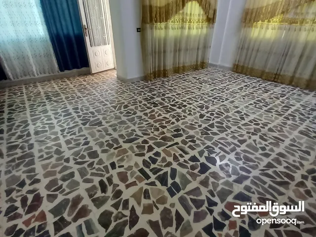 190 m2 3 Bedrooms Apartments for Rent in Zarqa Al Zarqa Al Jadeedeh