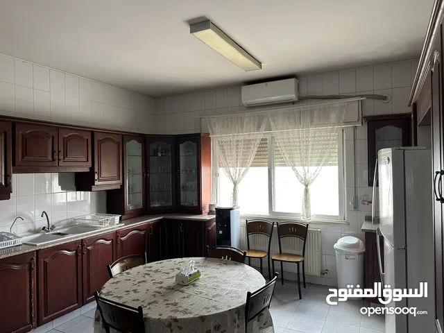 270 m2 5 Bedrooms Apartments for Sale in Amman 7th Circle