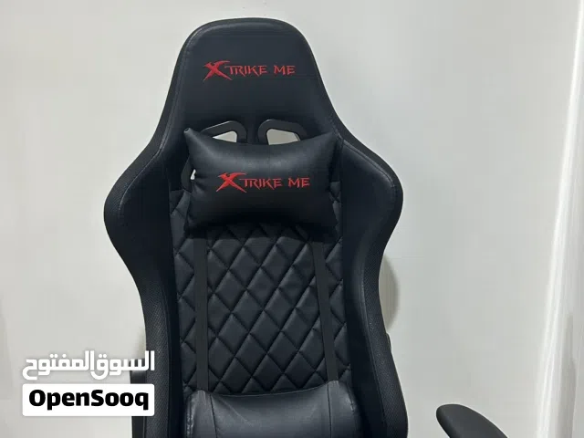 كرسي وطاولة جيمنج
