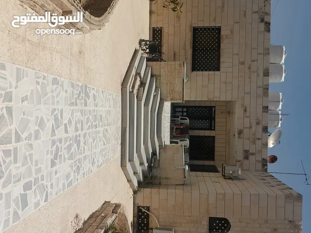 350 m2 3 Bedrooms Townhouse for Sale in Amman Jawa